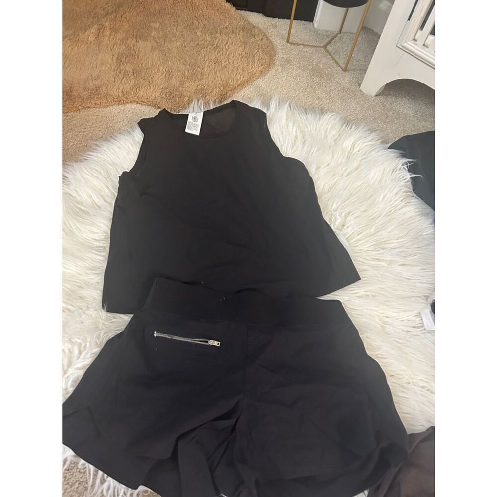 Athleta Ultimate Muscle Tank Camisole Black Womens xs and athleta shorts trekki